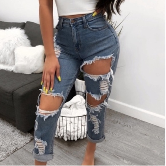 Lauras Boutique Mom Jeans 